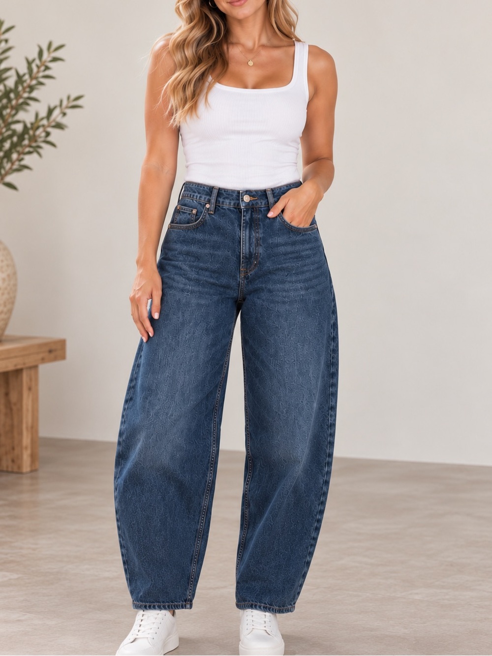 Zara women’s size 4 Relaxed ballon barrel Dark Blue Denim Jeans